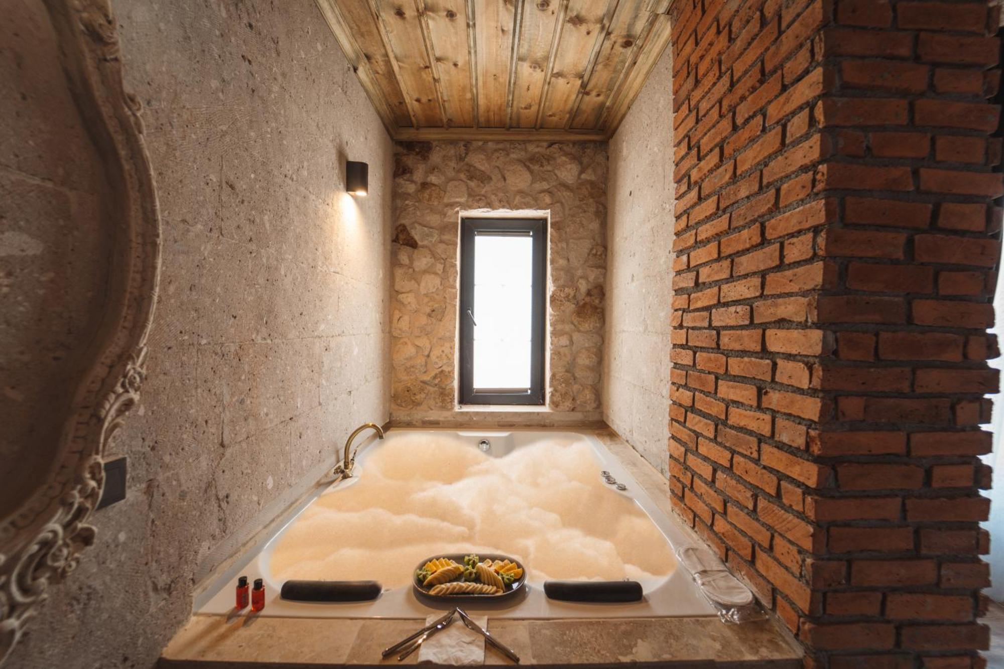 Hotel Alin Stone House Üchisar Exteriér fotografie
