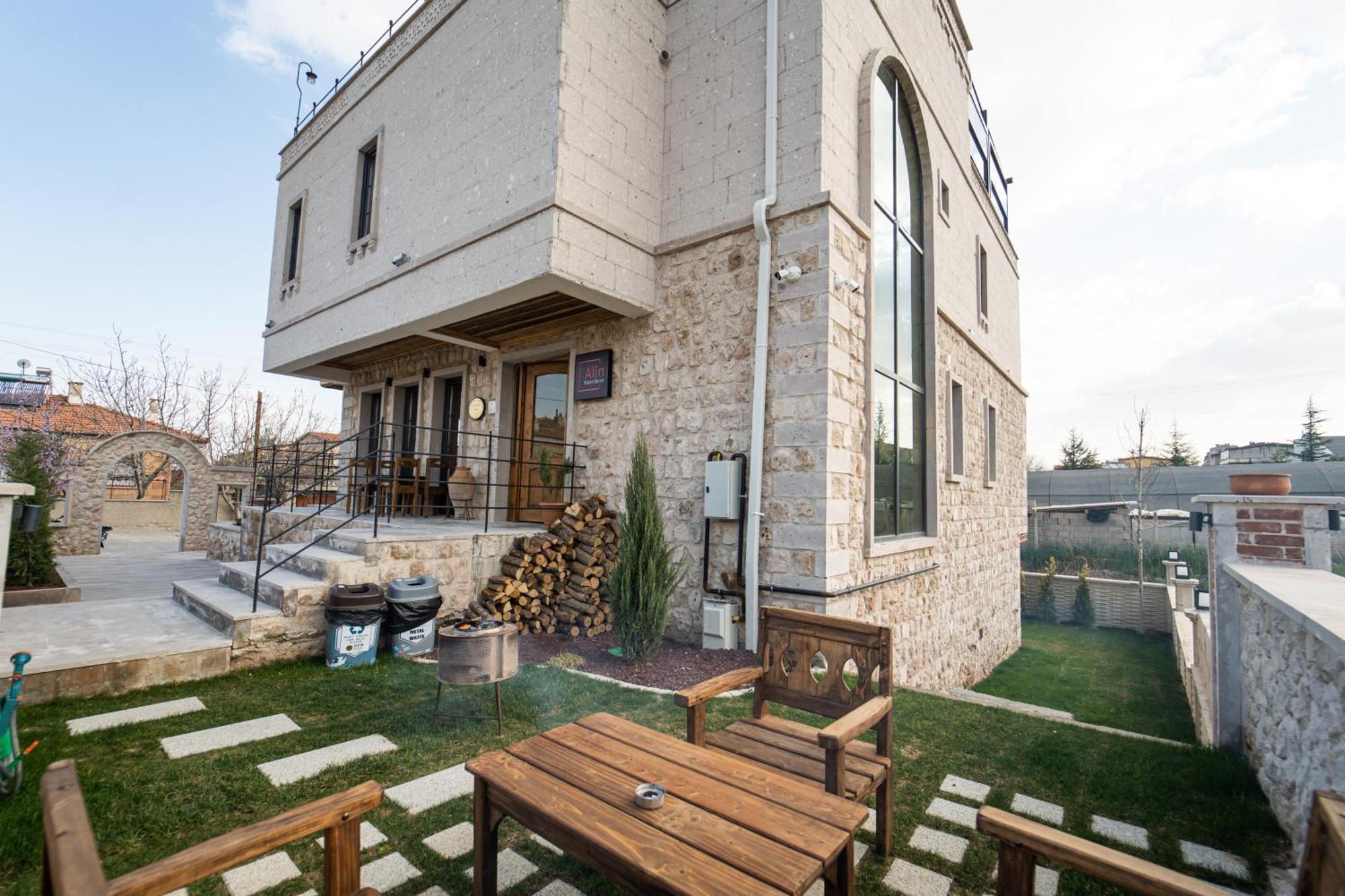 Hotel Alin Stone House Üchisar Exteriér fotografie