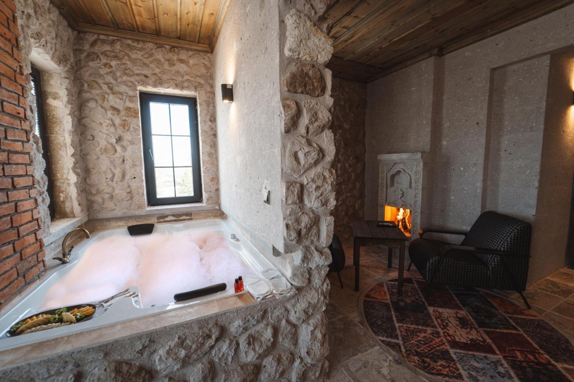 Hotel Alin Stone House Üchisar Exteriér fotografie